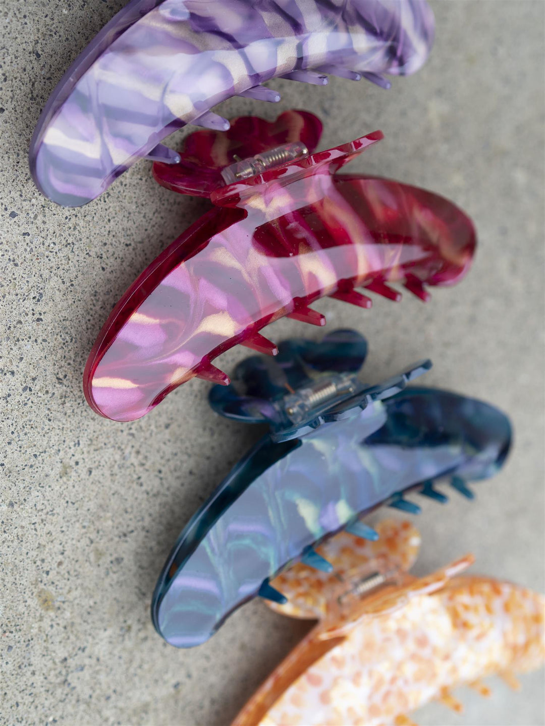 Trixy hair claw Lilla