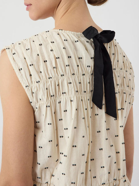 Dobby Topp Beige