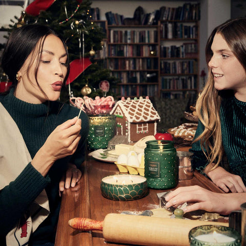 Noble Fir 3-wick Tin Candle Grønn