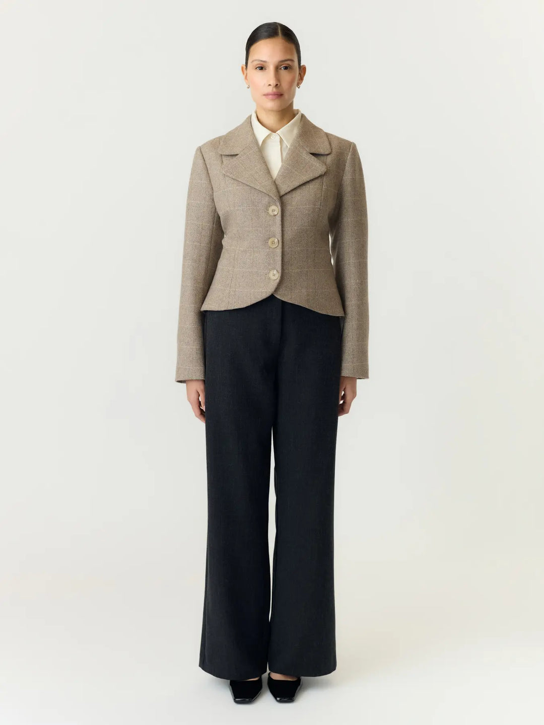 Thela LS Wool Blend Short Jacket Taupe