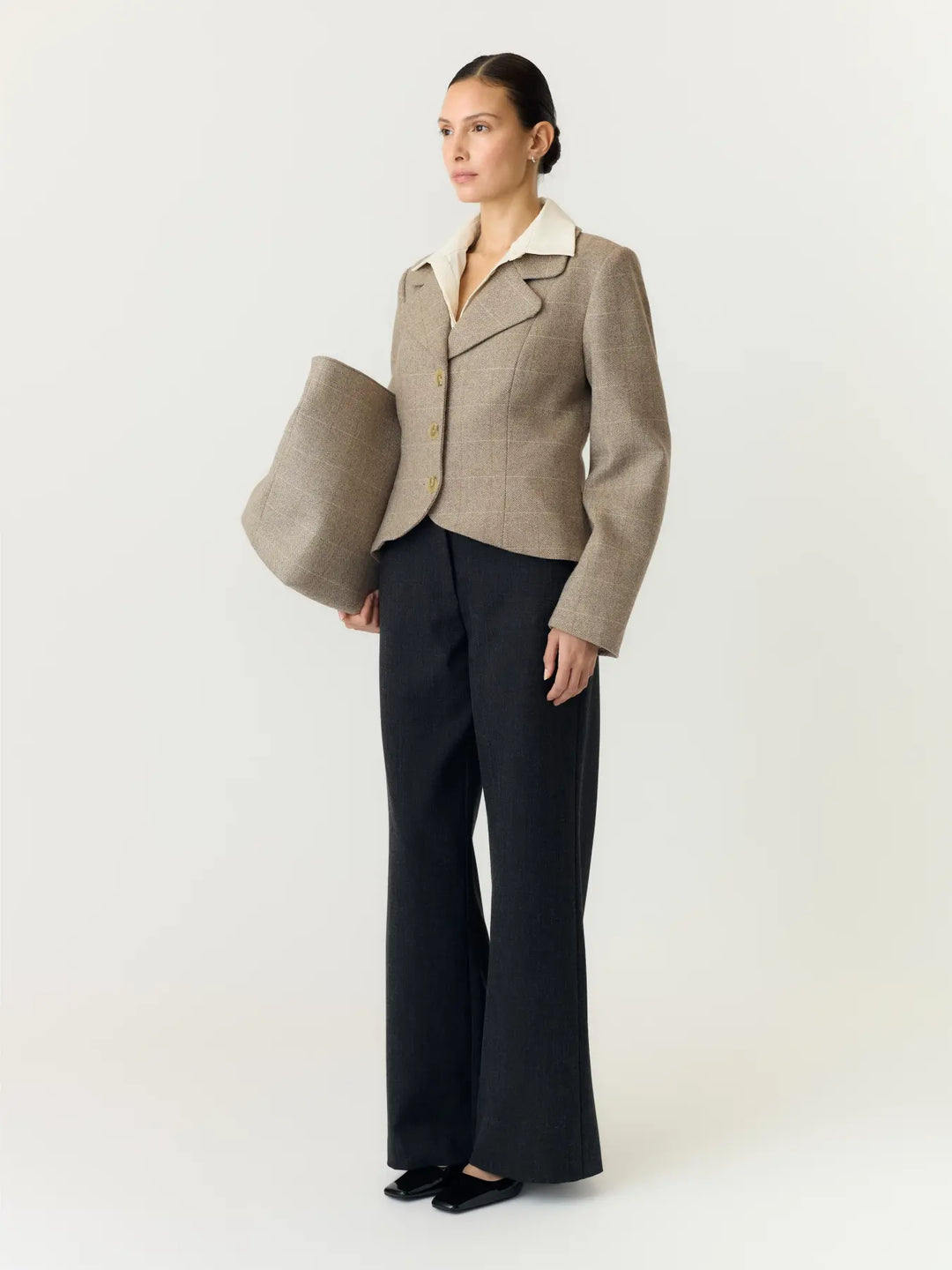 Thela LS Wool Blend Short Jacket Taupe