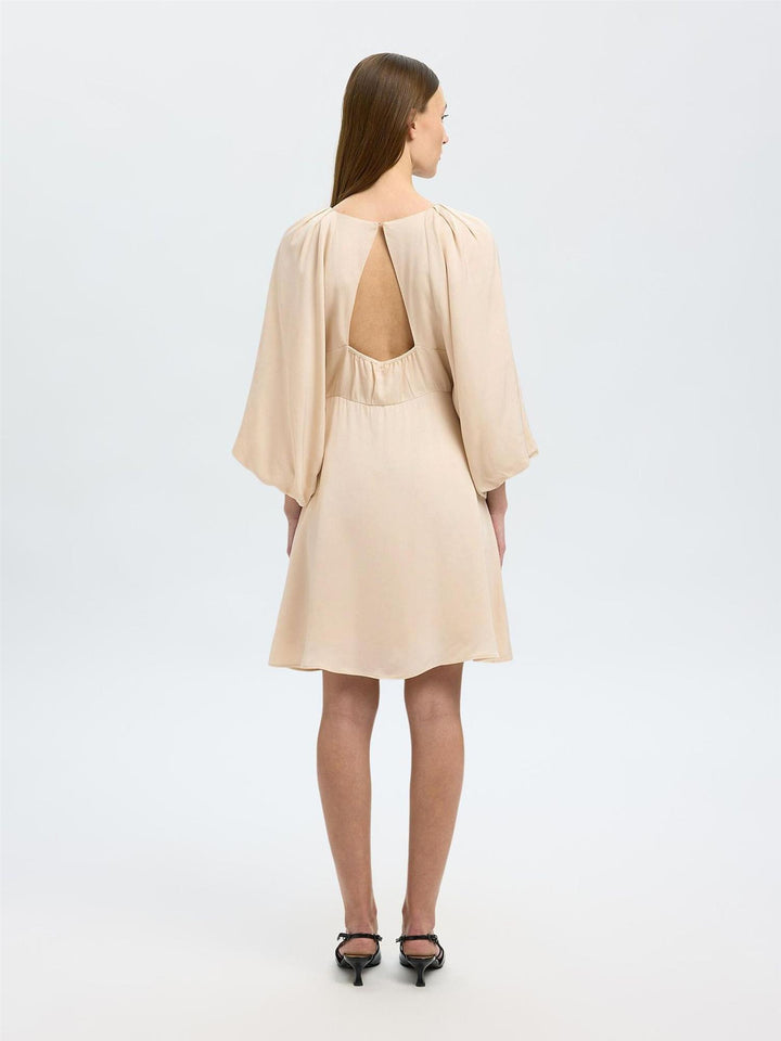 Flaurina open back dress Beige