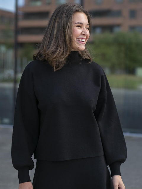 Mercy East Pullover Sort