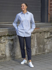 Julia Blå