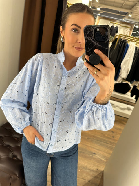 Karla shirt Lyseblå