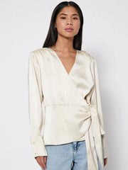 Gili wrap top Champagne