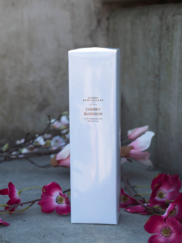 Black Glass Diffuser Cherry Blossom Sort