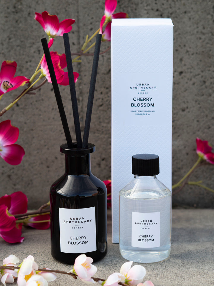 Black Glass Diffuser Cherry Blossom Sort