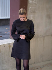 Vima open back dress Sort