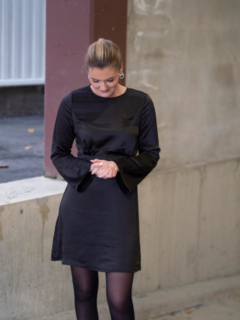 Vima open back dress Sort