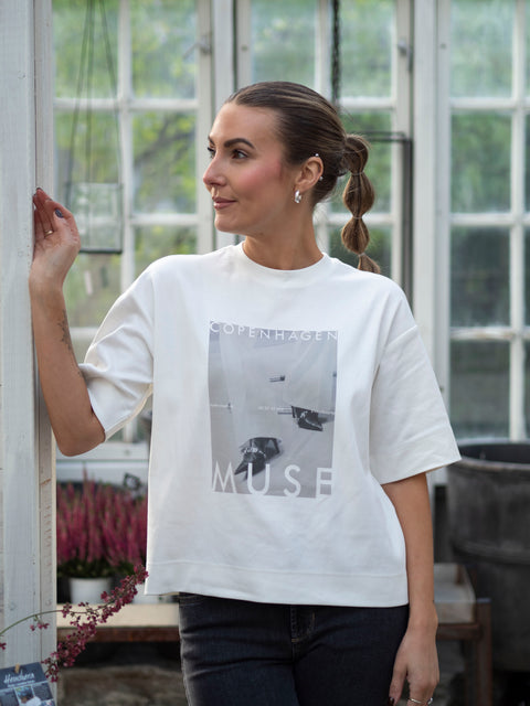Muse-Tee Hvit