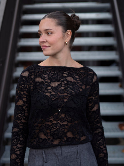 Dania Lace Boatnec Sort