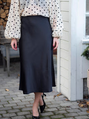 Pella midi skirt Sort