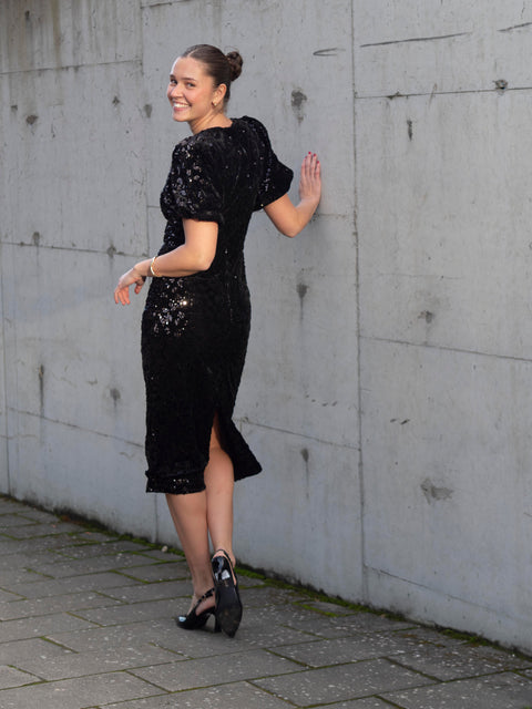 Sofie 2/4 Sequin midi dress Sort