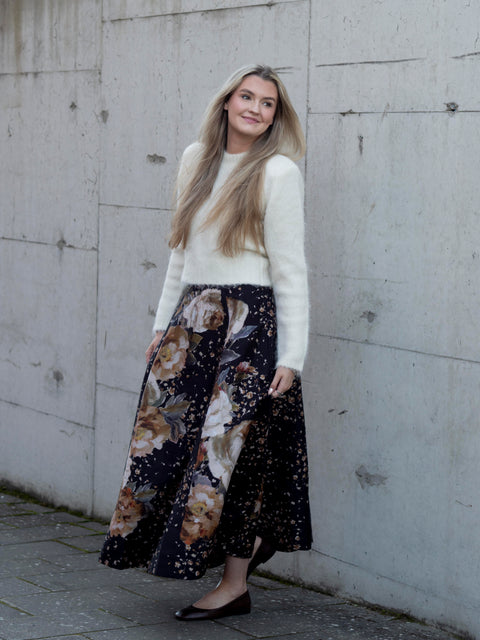 Taffeta Maxi Skirt Sort