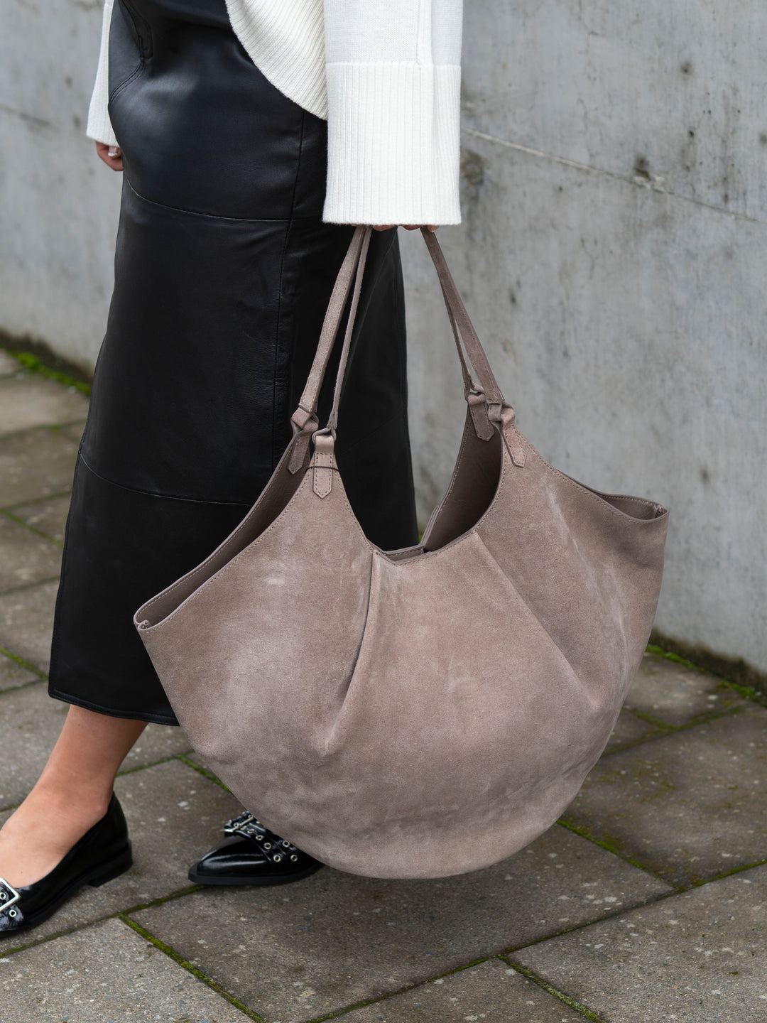 Milan Suede Tote bag Taupe
