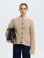 Nelly knit o-neck cardigan Beige