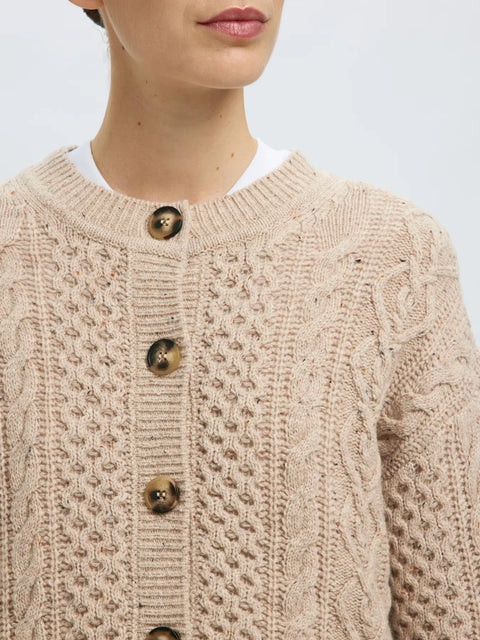 Nelly knit o-neck cardigan Beige