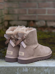 Mini Bailey Bow Rockey Oak