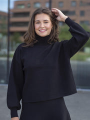 Mercy East Pullover Sort
