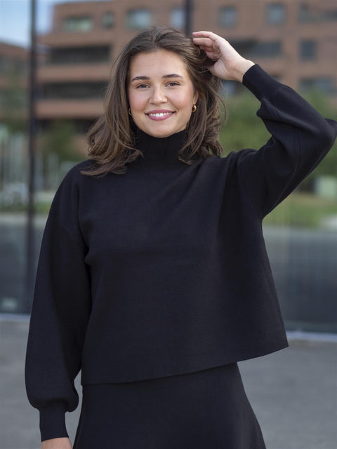 Mercy East Pullover Sort