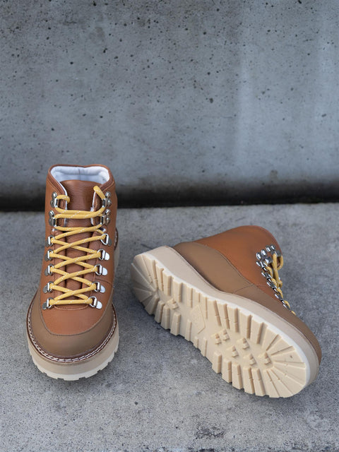 Hiking Core Cap Cognac