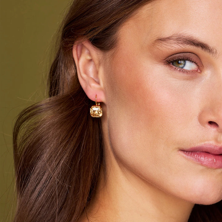 Eve Clasp Earrings Beige