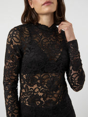 Lacey lace top Sort