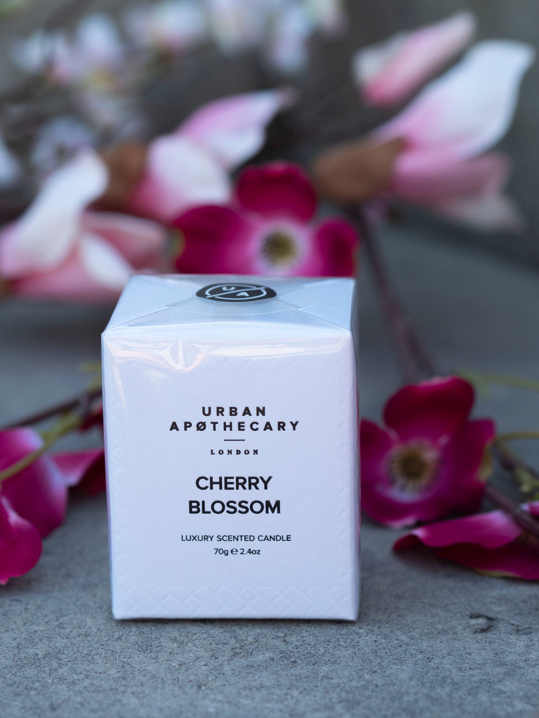 Black Glass Candle Cherry Blossom Sort