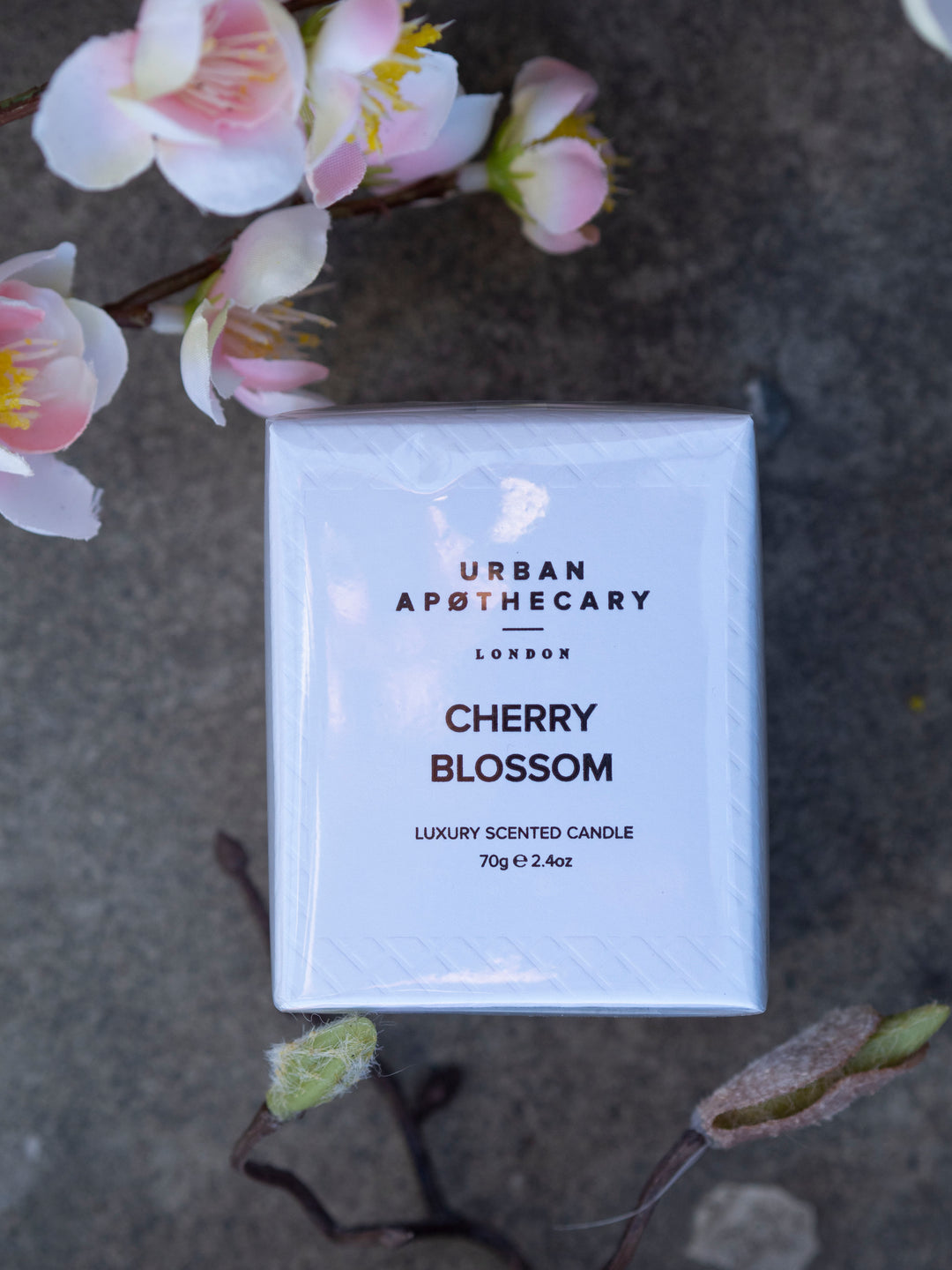 Black Glass Candle Cherry Blossom Sort