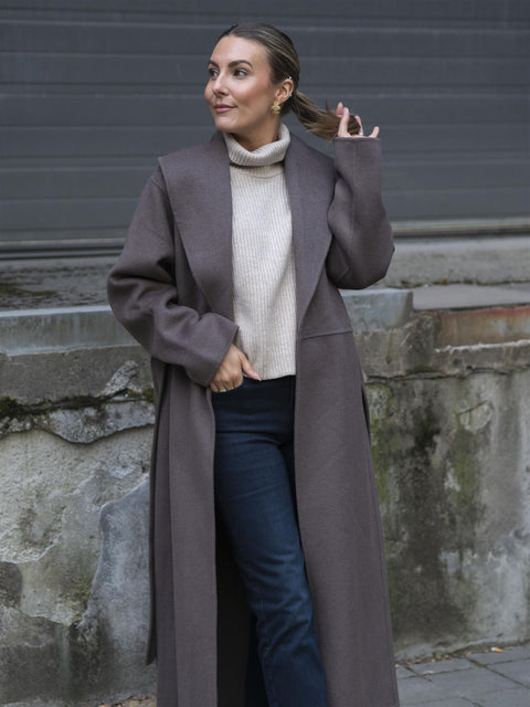 Milla shawlcollar Brun