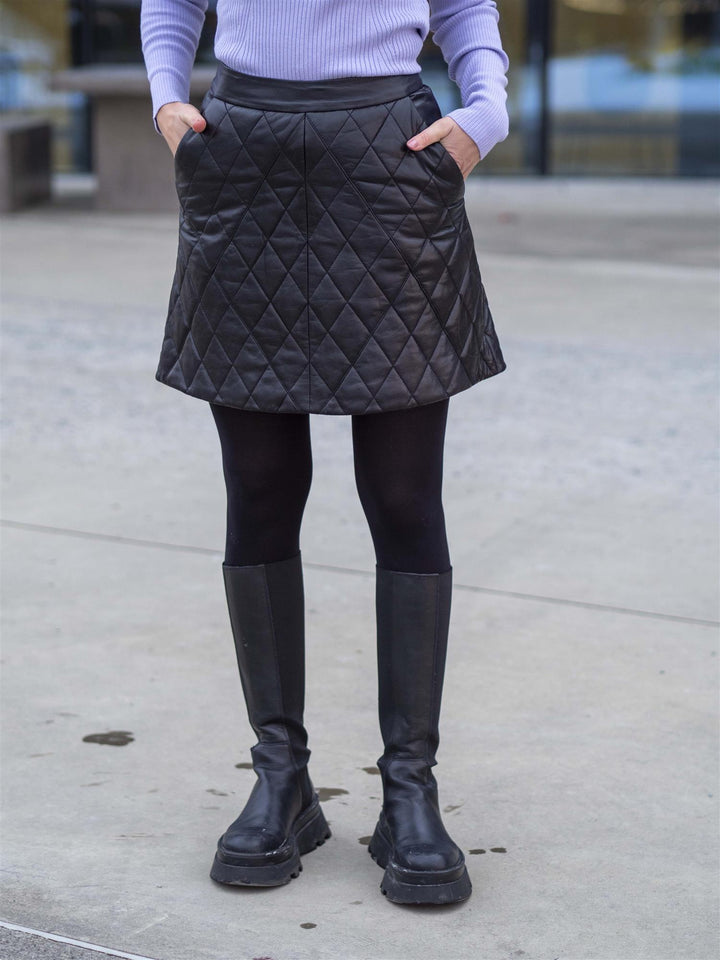 Lova HW Skirt Sort