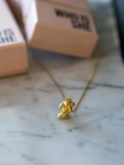 Figure Necklace Gold Gull
