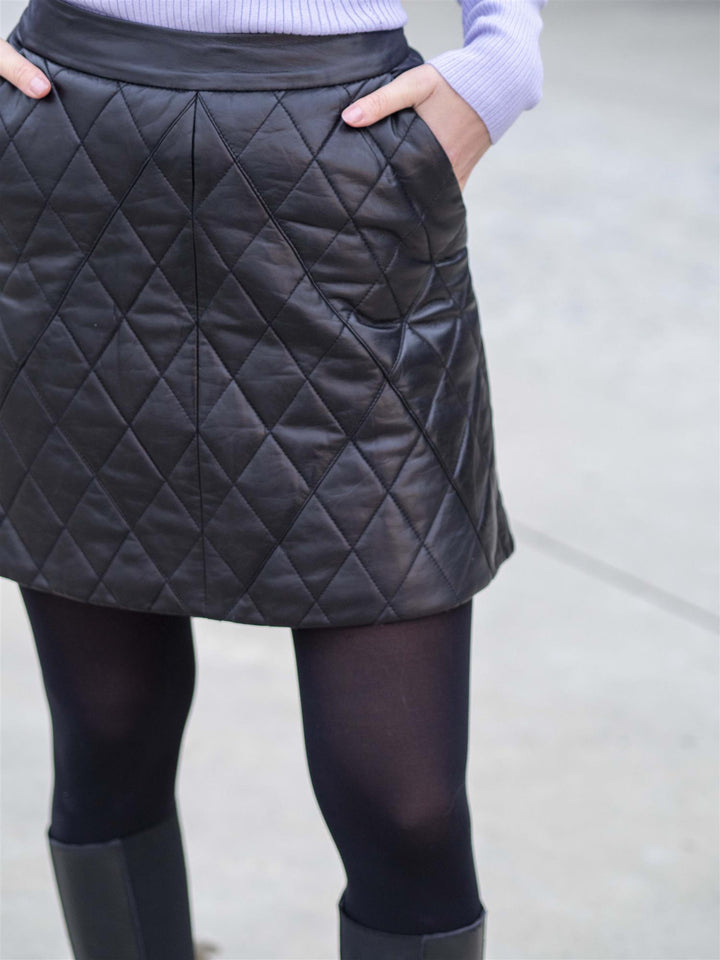 Lova HW Skirt Sort
