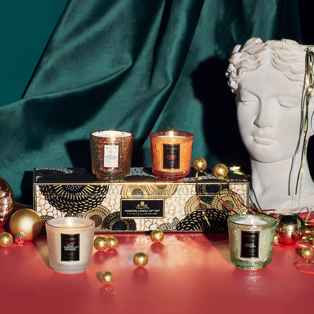 Japonica Holiday Pedestal Gift Set