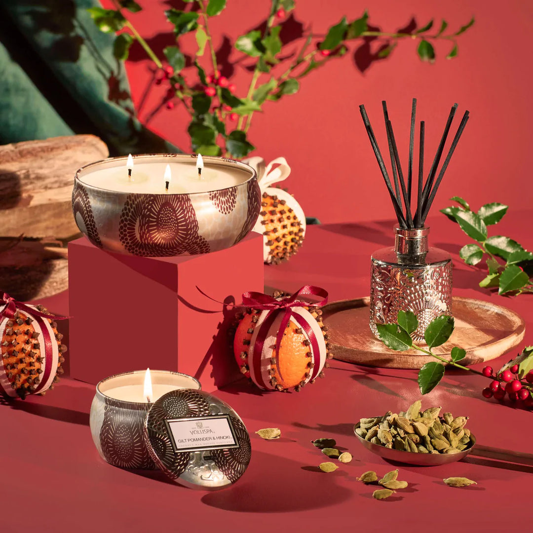 Japonica Holiday Pedestal Gift Set